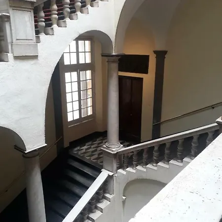 Lanterna House Genua