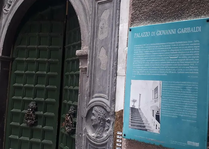 Lanterna House Génova